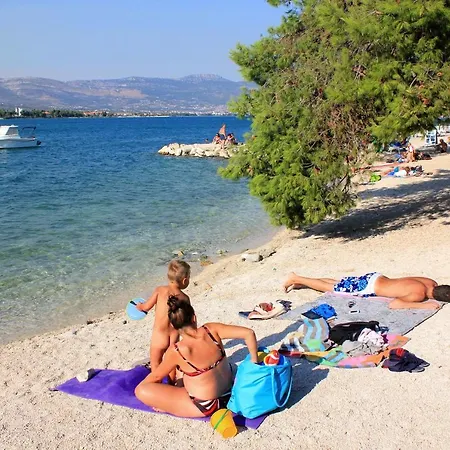 Apartment By The Sea Arbanija, Ciovo - 16117 Trogir